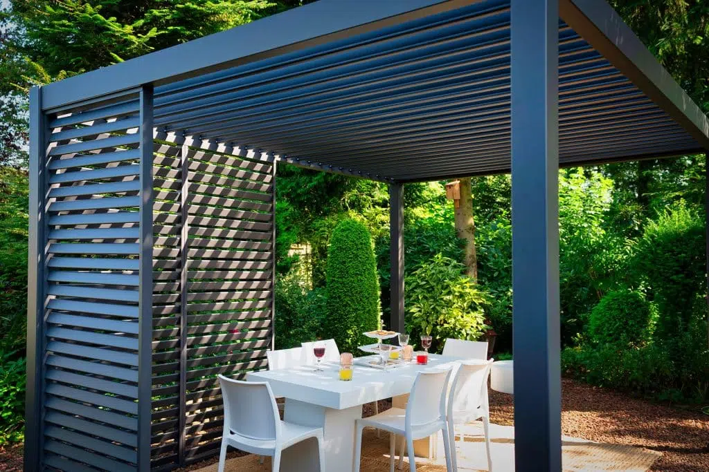 Anmeldelse: 12 M² PERGOLA - LIVA DELUXE — vurderet marts 2026