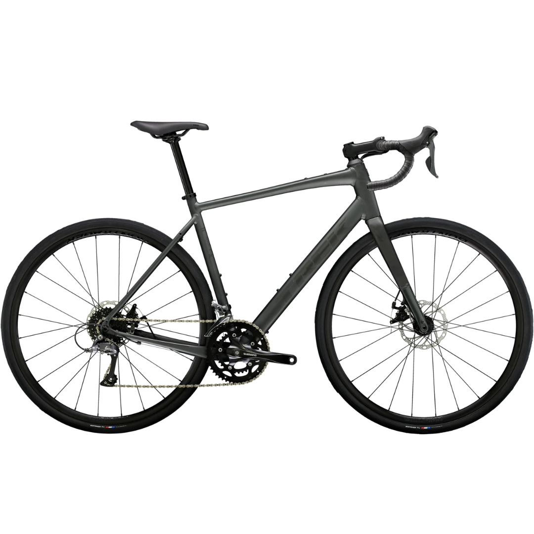 Trek Domane AL 2 Gen 4 – Matte Lithium Grey – Test og Anmeldelse 2026