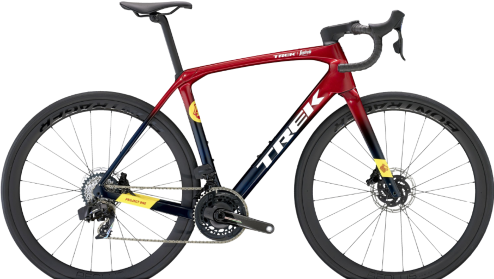 Domane SLR 7 AXS Gen 4 - Metallic Red Smoke to Blue Smoke Fade