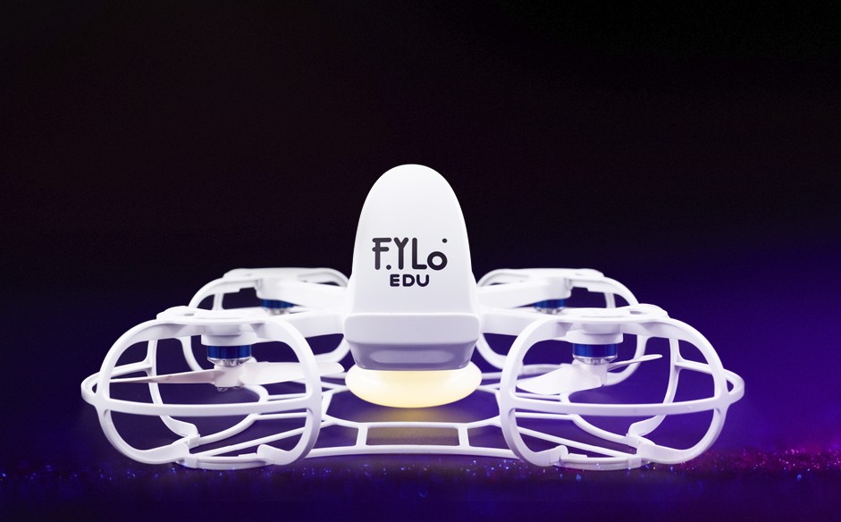 Anmeldelse: Fylo EDU - LED Drone lysshow kit og dronesværm sæt med 10 programmerbare droner — vurderet marts 2026