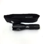 Lommelygte: Kraftig 1000 Lumen LED fra OwlBite med hylster - Bedst i militær-test