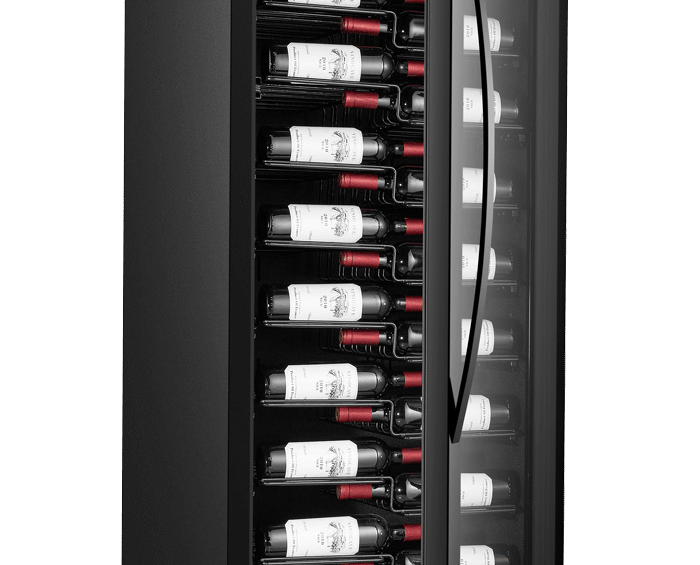 Vinkøleskab Fritstående Låsbart, mQuvée WineExpert 192 Fuldglas Sort Label-view, sort, Kompressorkøling, 153 flasker