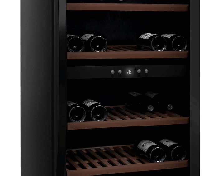 Vinkøleskab fritstående låsbart, mQuvée WineExpert 126 Fullglass Black, sort, 2 temperaturzoner, kompressorkøling