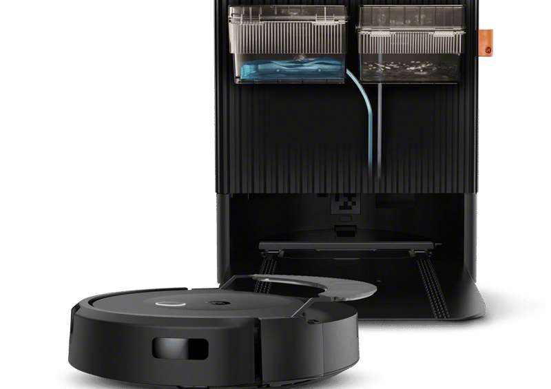 Roomba Combo® 10 Max robot + AutoWash™ dock