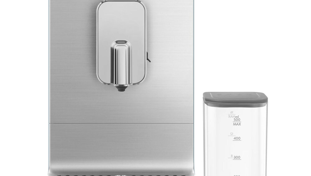 Smeg BCC13SBMEU Helautomatisk espressomaskine med mælkssystem, storm blue